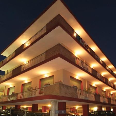 Hotel Jolanda Bellaria-Igea Marina Buitenkant foto